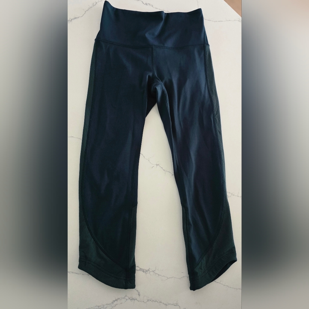 lululemon Dark Teal Blue Capri Leggings Size 4